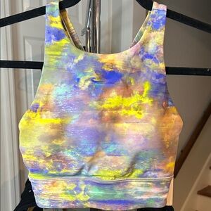 Lululemon NWT  energy bra high neck long line . Size 6